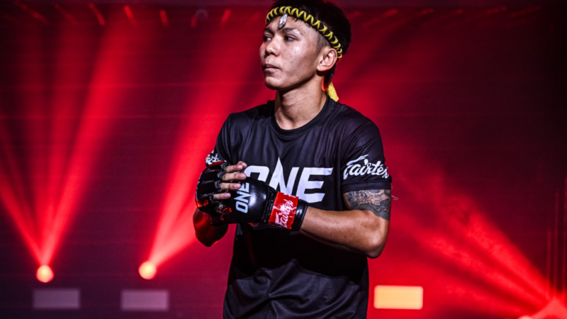 วงการมวยไทยเศร้า! "เพชรน้ำตาล" นักมวยดาวรุ่งเสียชีวิตในวัยเพียงแค่ 21 ปี