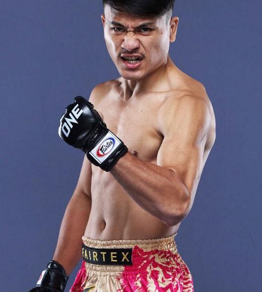 จ้าวเสือใหญ่ ม.กรุงเทพธนบุรี