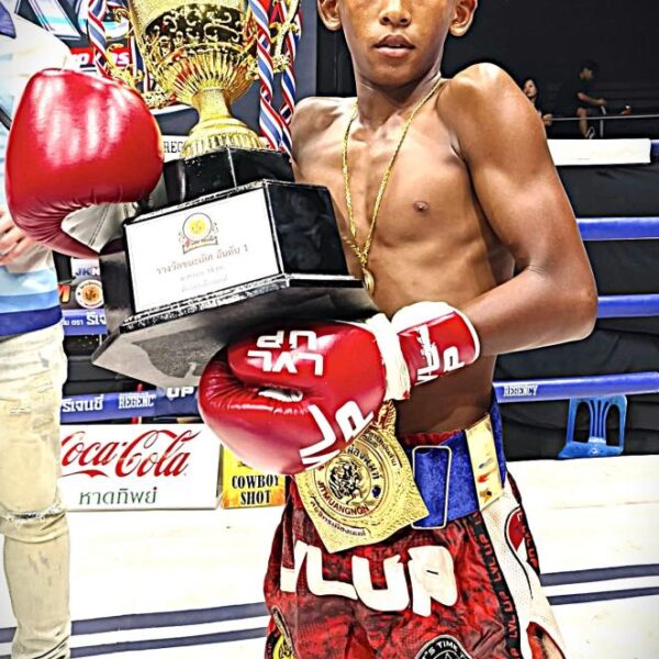 ชลธารเล็ก ก.อดิศักดิ์