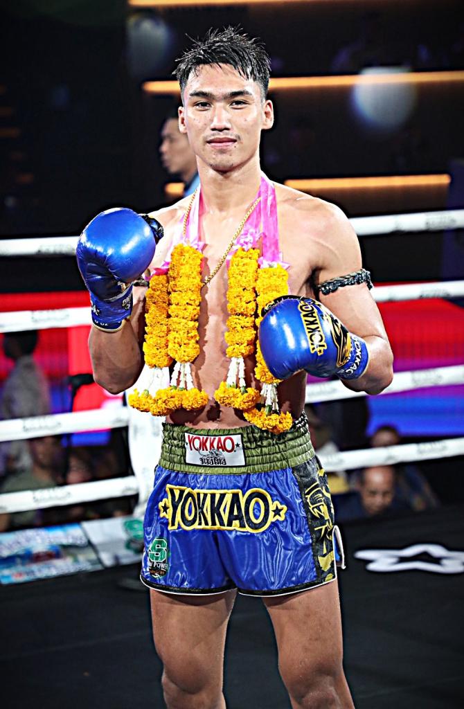 ชาติพยัคฆ์ ลานนาวอเตอร์ไซด์