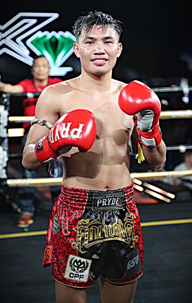 ยอดกล้า เพชรยินดีอะคาเดมี่