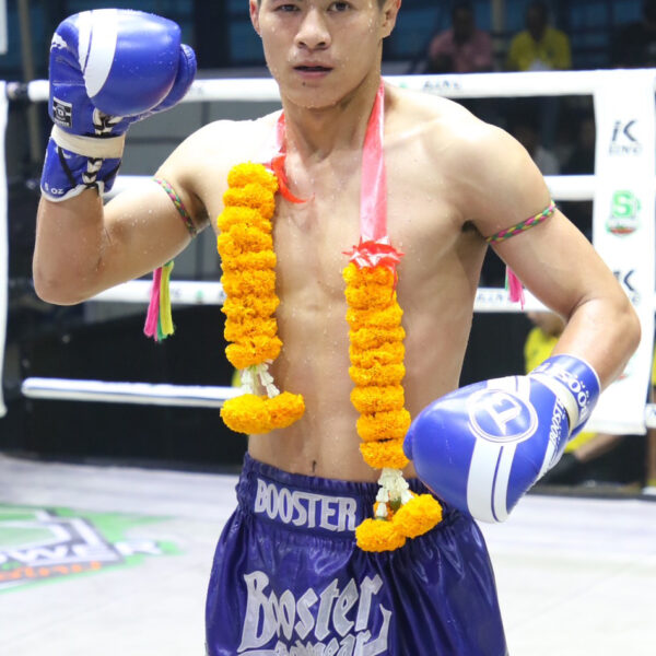 ยอดฟ้า ศิษย์วัดสระแก้ว