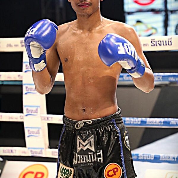 อินทรีย์ดำ ศิษย์พนมทอง