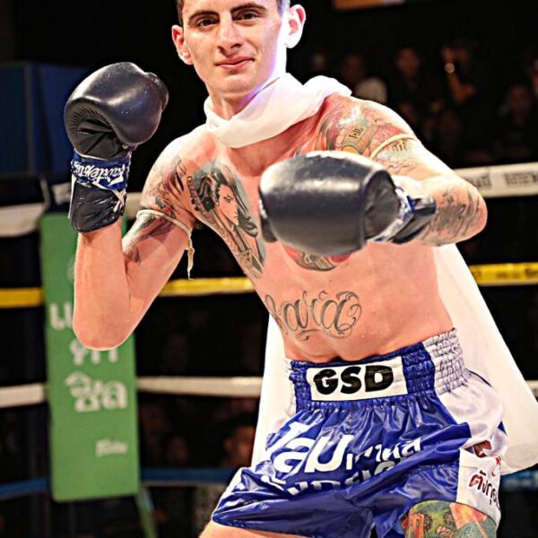 อเล็กซ์ จิตรเมืองนนท์