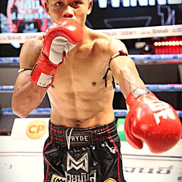 เชน เพชรนาคา