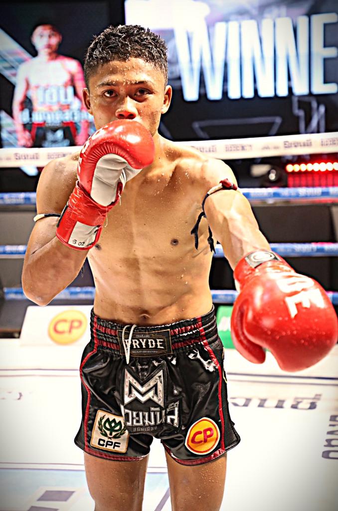 เชน เพชรนาคา