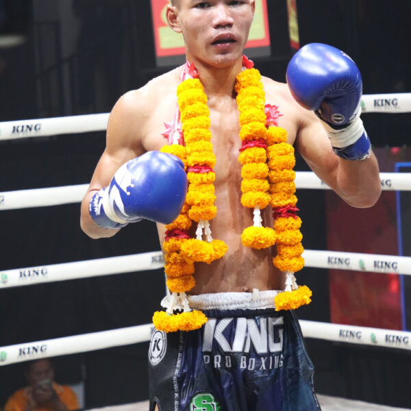 เพชรนาย่า นาย่าปาร์ควิว