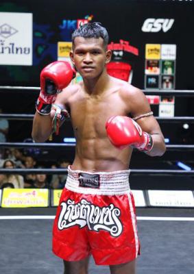 เพชรบุญชอบ ส.พาราษฏร์