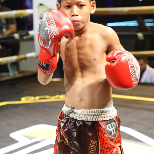 เพชรสะแก ศิษย์อาจารย์ต่าย