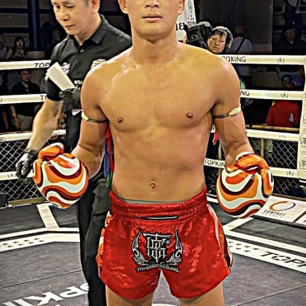 เพชรอภิชาติ อภิชาติมวยไทย