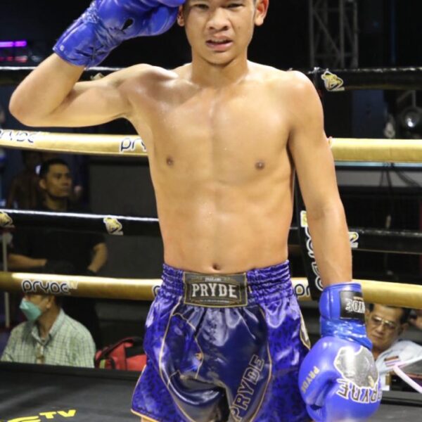 เพชรอั่งเปา ศิษย์หลวงพี่น้ำฝน