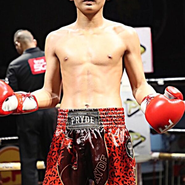 เหลี่ยมพลอย ครูเอมวยไทยยิม