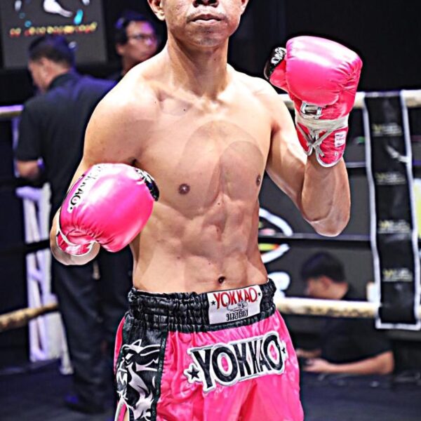 แก่นเพชร เกียรติจันทร์เขียว