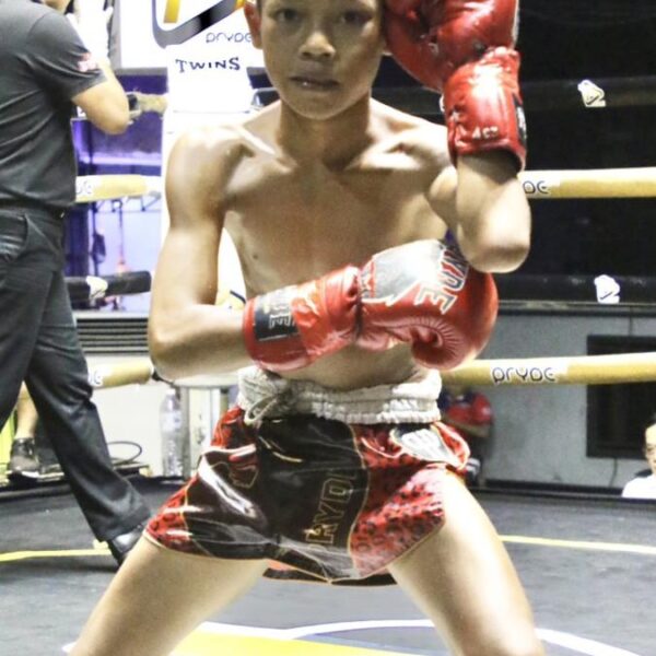 แสนเฮง ก.กลมเกลียว