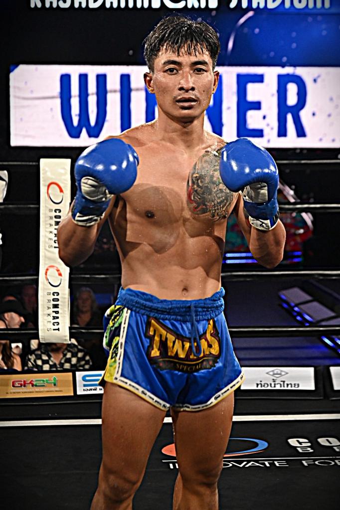 ไกรทองเล็ก ราชาไฟต์คลับ