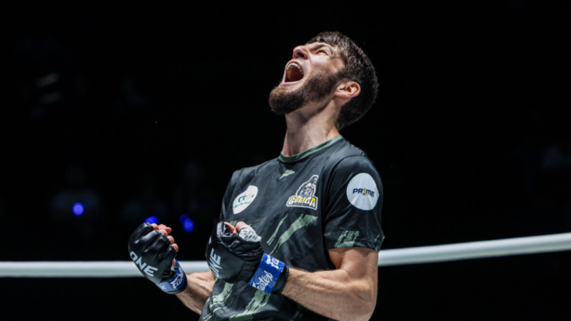 แชมป์เท่านั้น! “อัสซาดูลาห์” ล็อกเป้าขึ้นชิงเข็มขัดมวยไทย รุ่นฟลายเวต