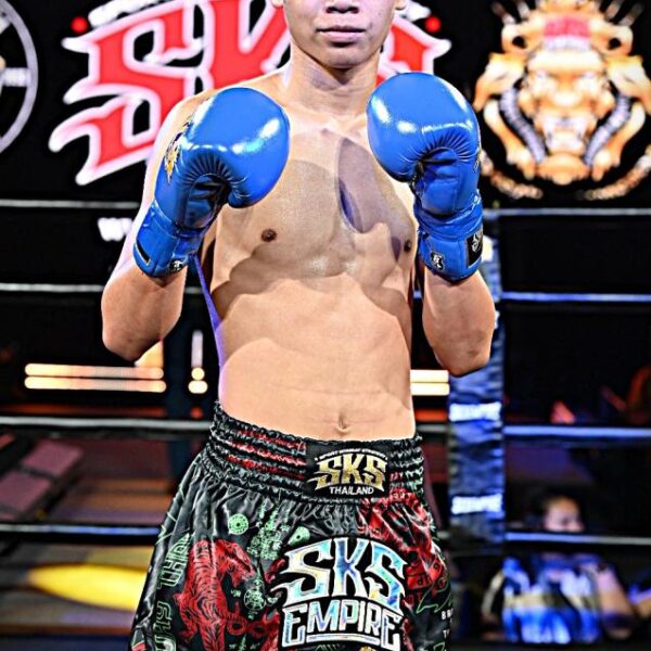 ชนะศึก ส.ศักดิ์คูเมือง