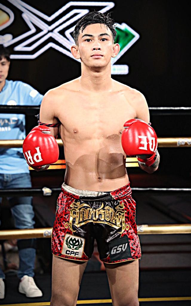 ชายโทน ว.อุรชา