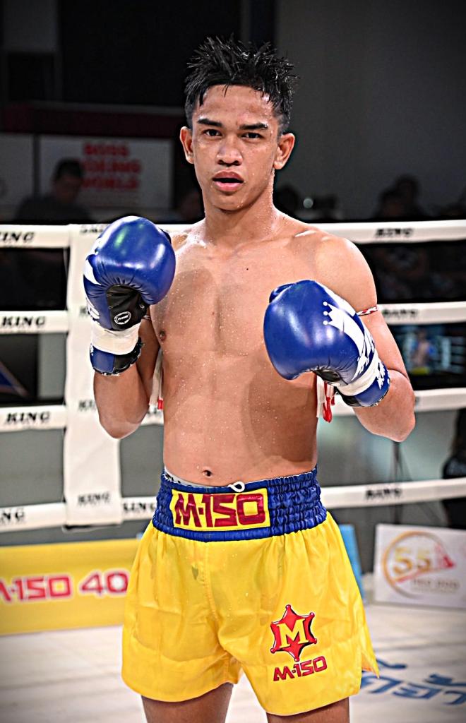 พลังทรัพย์ ลานนาโฮมสเตแอนเรสเตอร์รอง