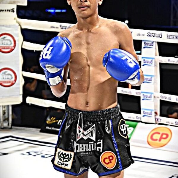 มนต์ดำ ศิษย์อาจารย์ต่าย