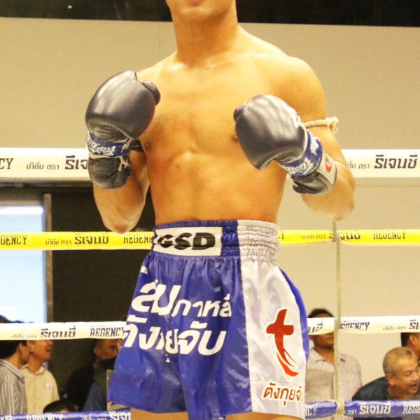 รุ่งเรืองเล็ก นุ่มนิ่มทีเอ็นมวยไทย