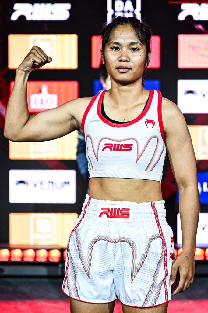 ว่านไฟ เกียรตินิรันดร์