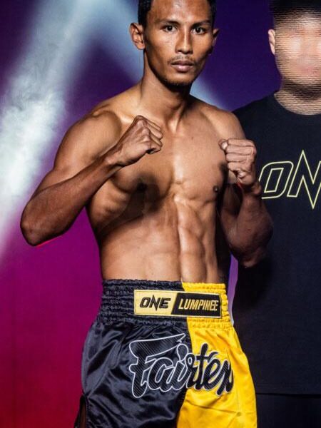 สานิตย์ ลูกถ้ำเสือ