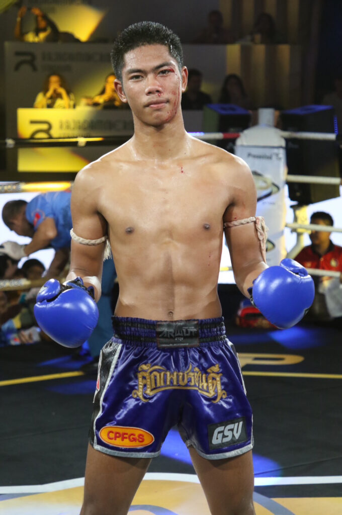 เพชรทองเก้า พชรยิม