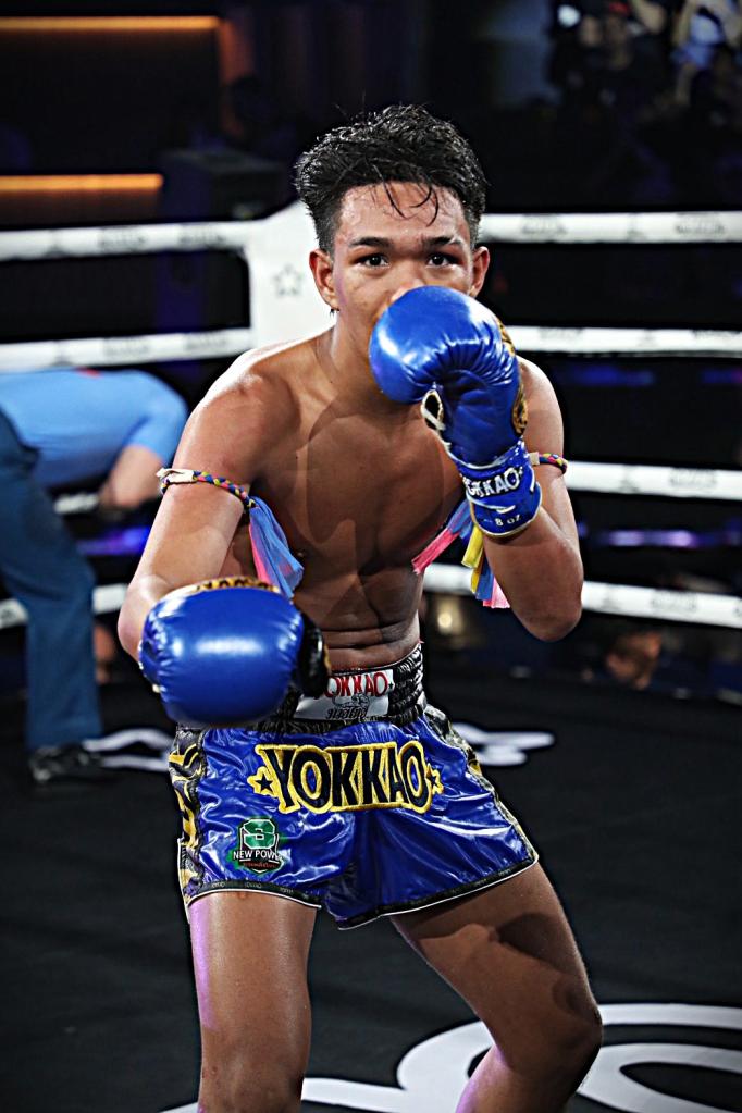 เพชรนาวี พยัคฆ์กันธร