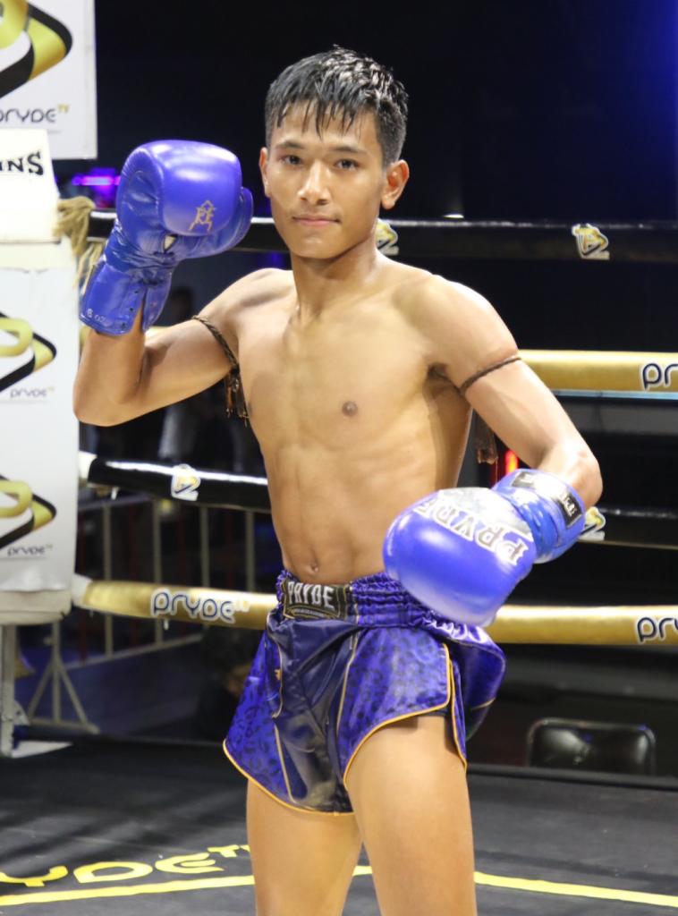 เพชรพันไกร ชุมพรมวยไทย