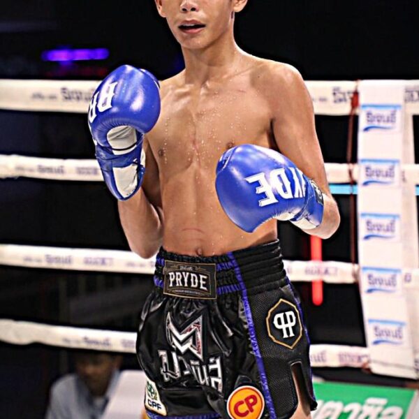 เพชรสายธาร ศิษย์หลวงพี่น้ำฝน