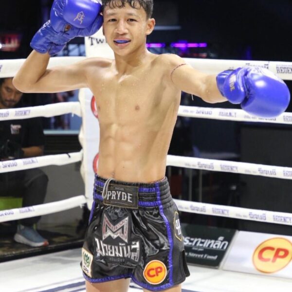 เพชรสิงห์ชัย มวยหูริทเสรีไทย