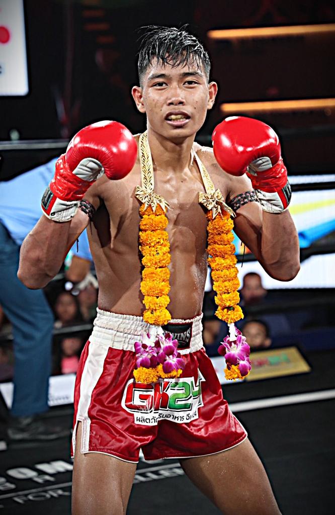 เพชรเมืองทอง ส.พงษ์อมร