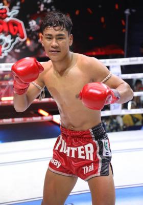 เพชรเอก พชรยิมส์