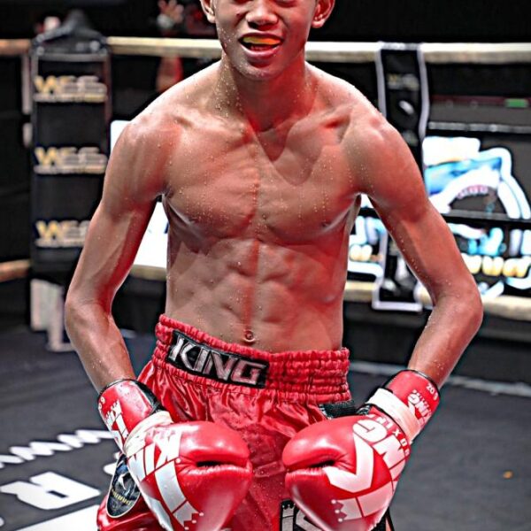 เพชรใหม่ กระเป๋าลิงกี้