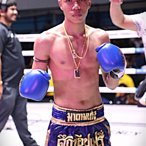 เสือภูมิ พี.เค.แสนชัยมวยไทยยิมส์