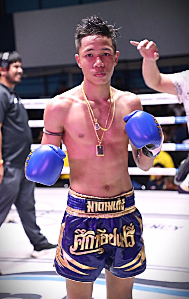 เสือภูมิ พี.เค.แสนชัยมวยไทยยิมส์