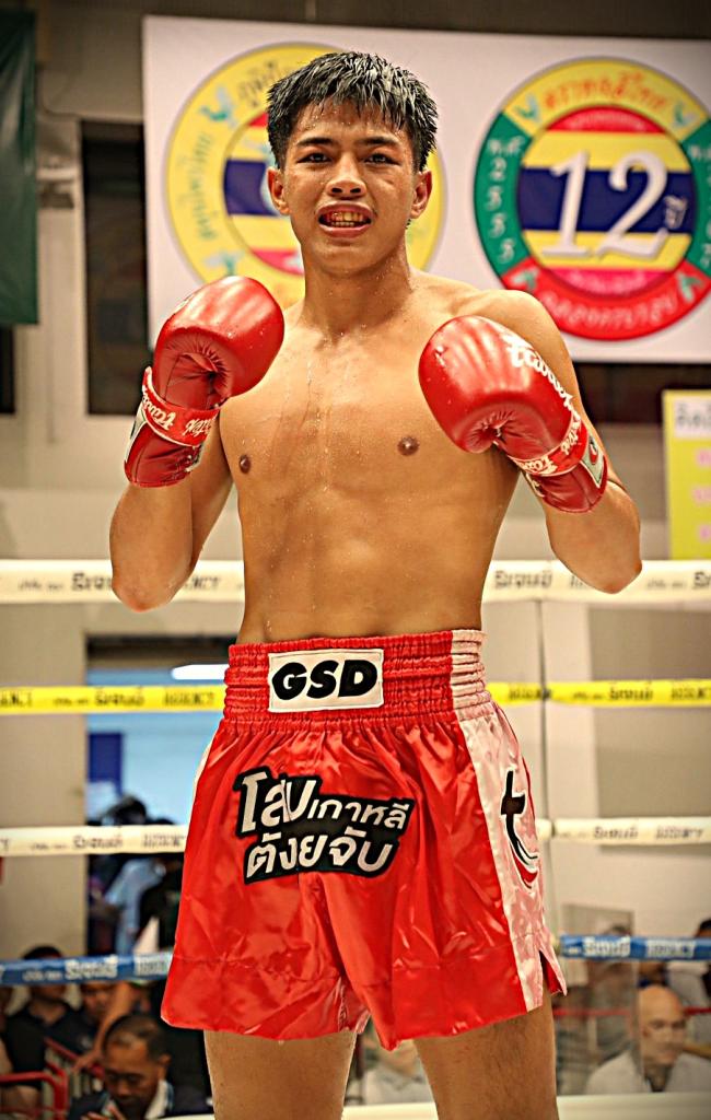 เหนือสิงห์ ศิษย์กำนันนิรันดร์