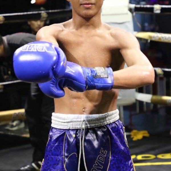 โรเบิร์ต ปานนิวัฒน์มวยไทย