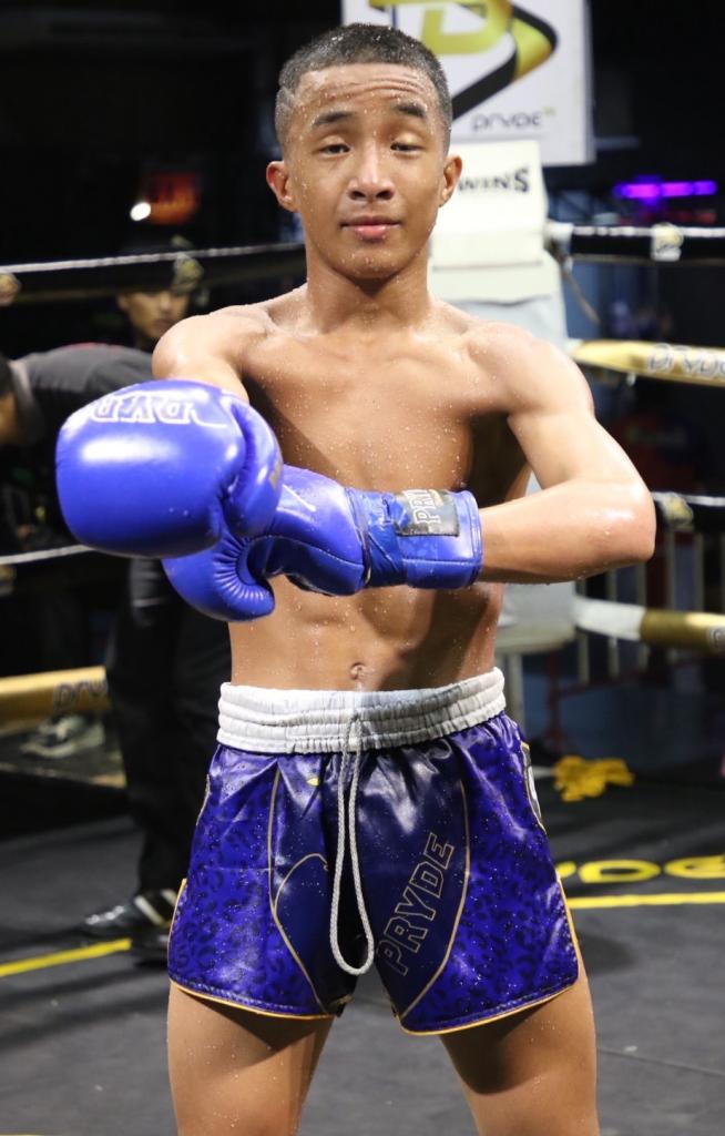 โรเบิร์ต ปานนิวัฒน์มวยไทย