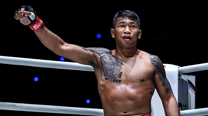 เน้นบู๊สู้ตาย! “สมิงดำ” พร้อมแลกหมัด “คมอาวุธ” วัดความเร็วและสมองมวย