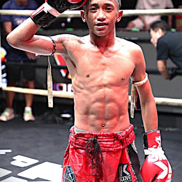 คฑาเพชร นายกเอท่าศาลา