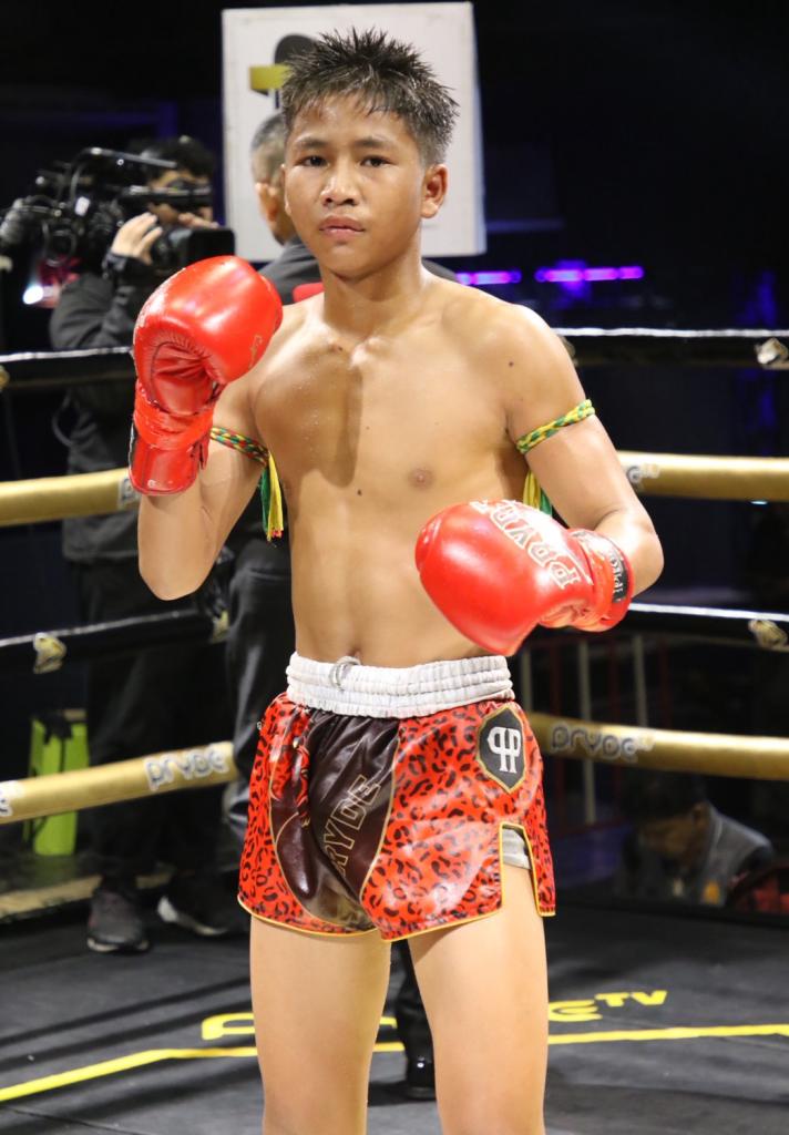 คุณพันล้าน เพชรพรหมคุณมวยไทย