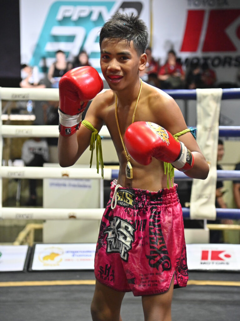 จอมแก่น ส.เดชะพันธ์