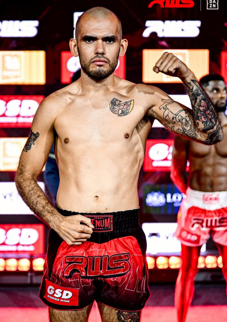 ซีนวย ฮวาเลส วิคโตริโน่