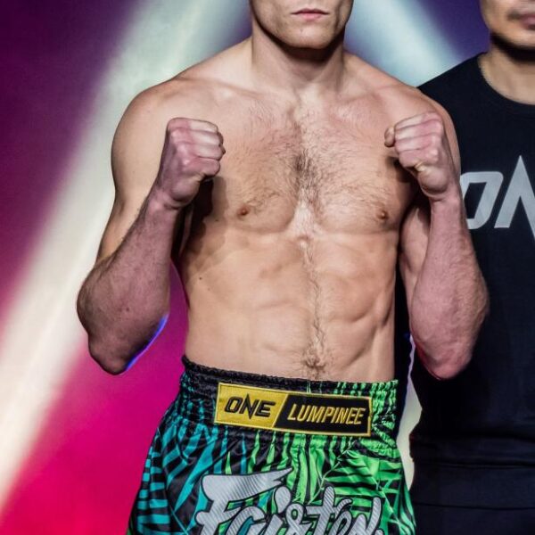 ทอม คีโอ