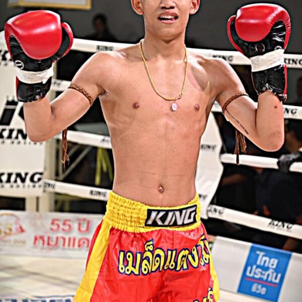 พันโท พี.เค.แสนชัยมวยไทยยิม