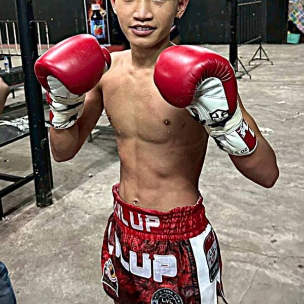 ลูกแก้ว ศิษย์ครูก้อง