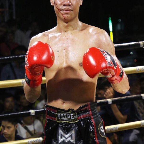 สมรักษ์น้อย เพชรยินดีอะคาเดมี่