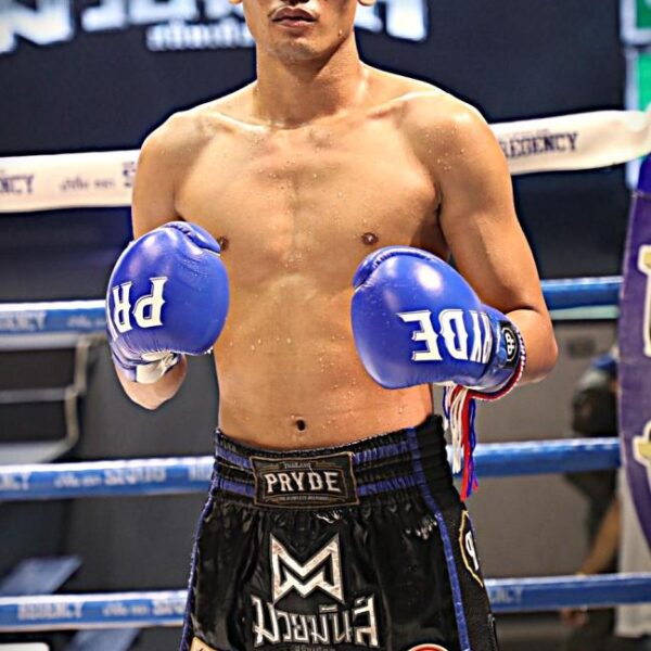 สั่งรบ แดงพนมดงรัก